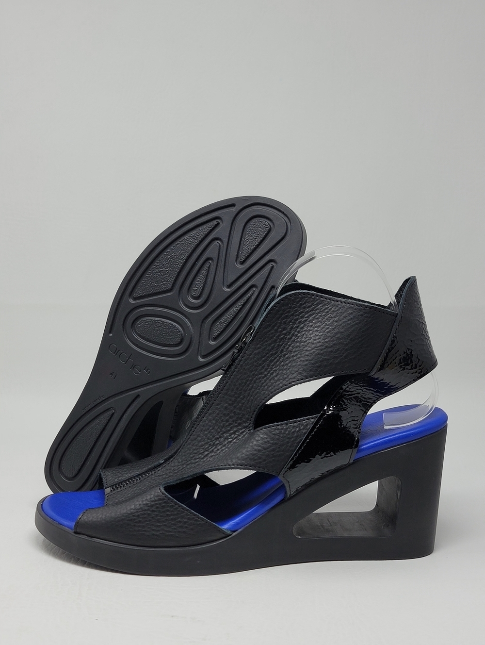 Arche Vahiro Black Leather Sandal Women's Size 41 Pre-owned